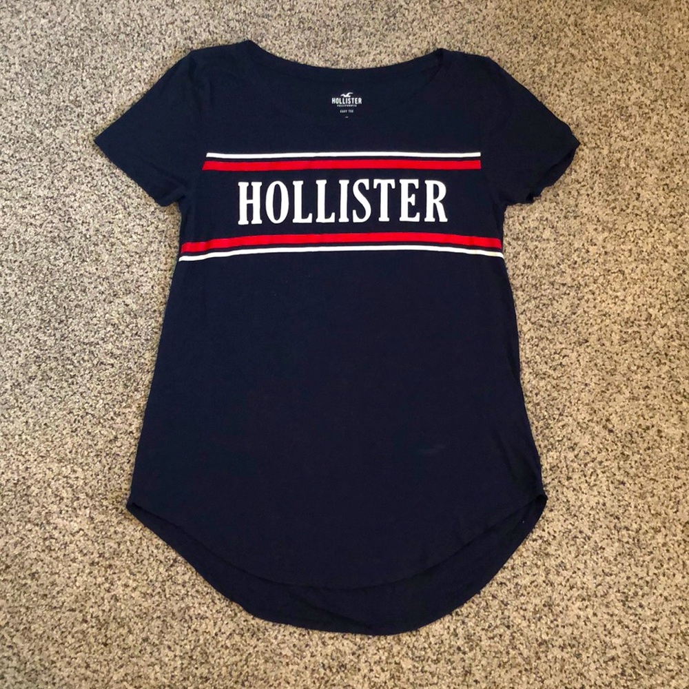 Women’s XS Hollister tee